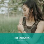 Gambar perempuan dengan kulit sehat dan glowing