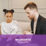 Gambar ilustrasi tentang kesehatan mental yang bahagia dan seimbang