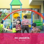 Gambar anak bermain sehat di luar ruangan