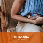 Ilustrasi mengatasi nyeri perut dengan cara darurat