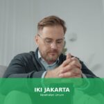 Ilustrasi kesehatan mental yang menggambarkan pentingnya menjaga kesehatan pikiran dan emosi.