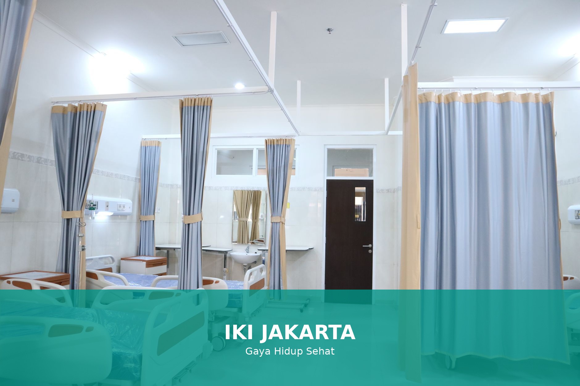 Gambar seseorang tidur nyenyak di tempat tidur dengan suasana yang nyaman.